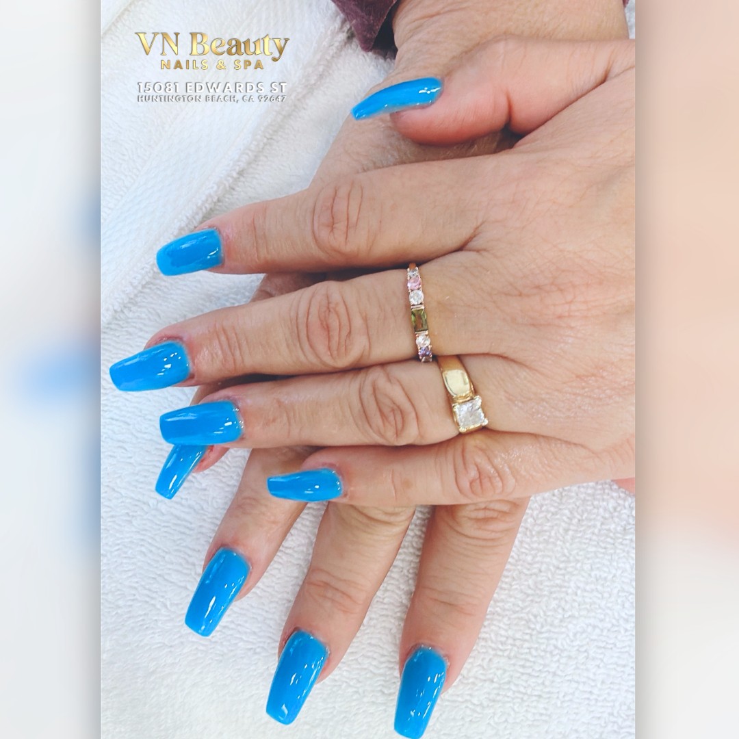 Trending July Nail Ideas